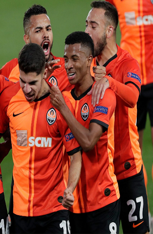 Real Madrid se salva de goleada y cae 3-2 ante Shakhtar