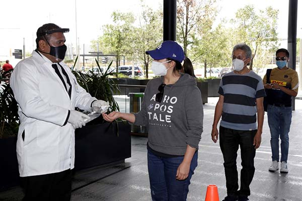 Mantener la disciplina para evitar que se disparen los contagios por la reapertura, pide Barbosa