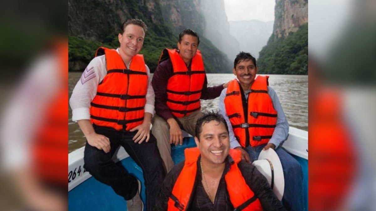 Peña Nieto convivió hace un par de días con Julión Álvarez; ya borró la foto de sus redes sociales