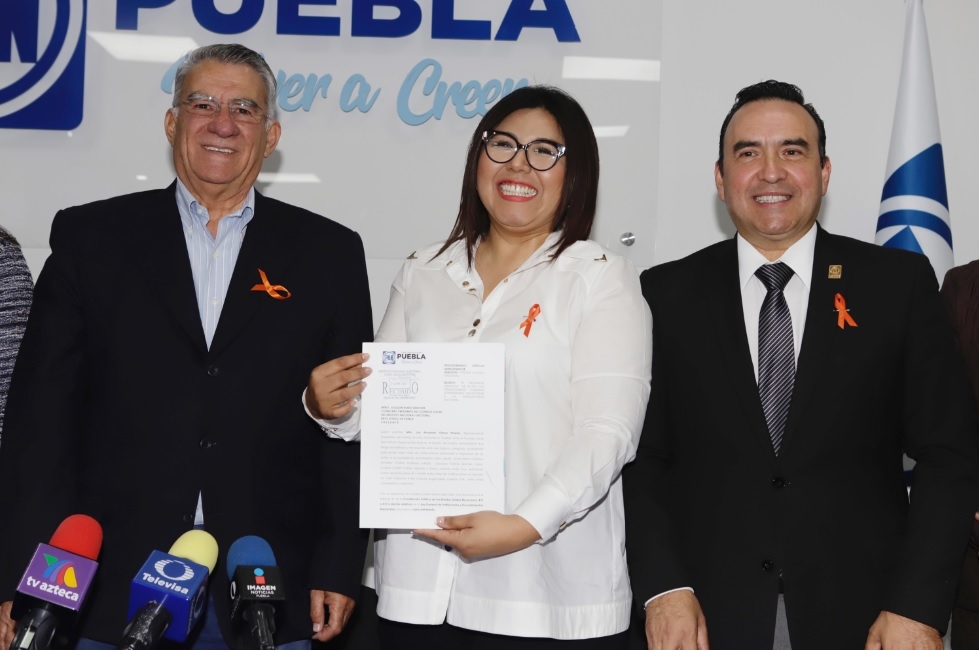 PAN se queja de Claudia Rivera ante el INE por pronunciarse a favor de Barbosa
