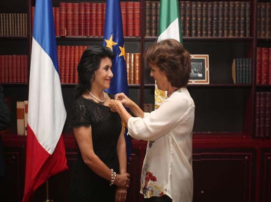 Académica de la UDLAP recibe la condecoración Caballero de la Orden Nacional al Mérito