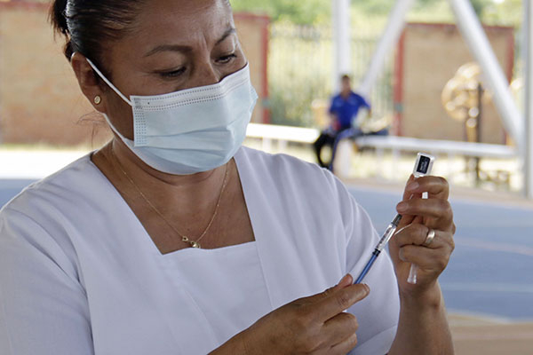 Puebla registraría 400 contagios de COVID diarios en periodo invernal, según proyecciones