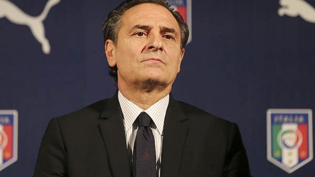Cesare Prandelli, DT de Italia, renunció tras eliminación del Mundial