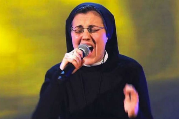 Sor Cristina Scuccia, monja en la final de concurso de canto en Italia