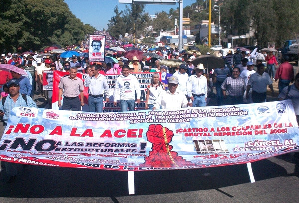Admiten en Oaxaca pago “por error” de 600 mil pesos a maestro