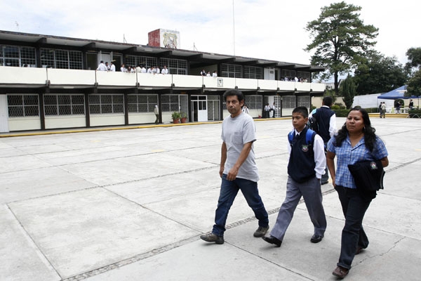 SNTE repartirá “cochinitos” para obtener recursos para escuelas