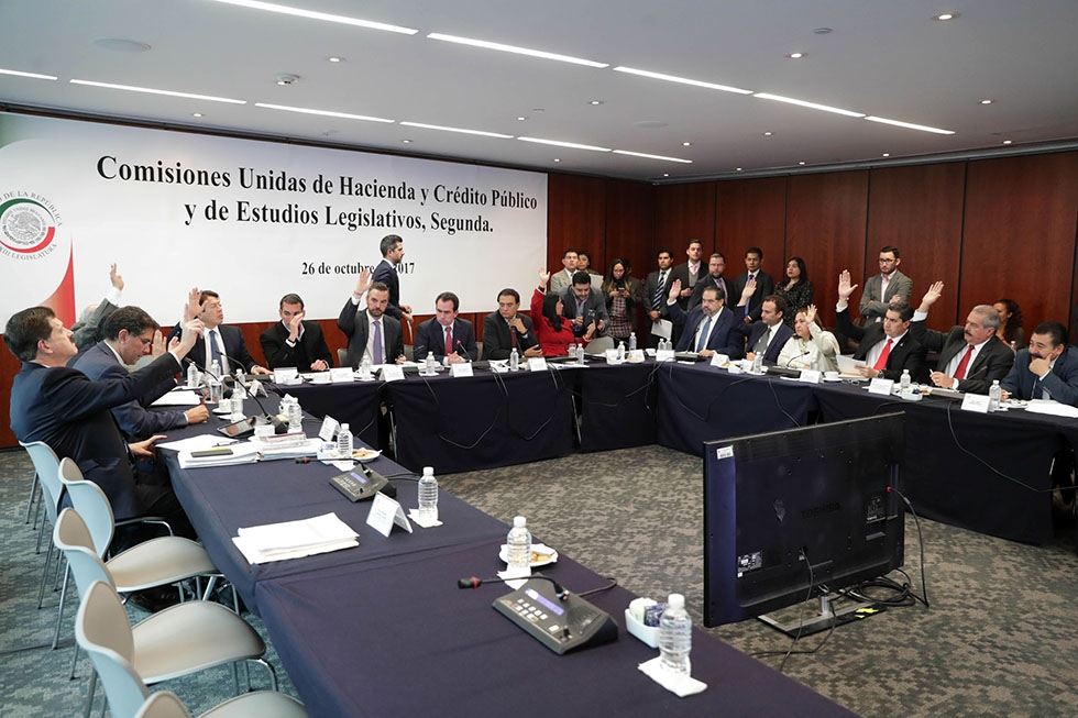 Senado aprueba en comisiones Ley de Ingresos para el 2018