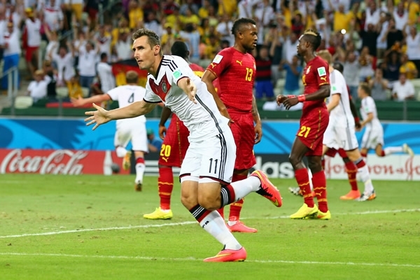 Alemania salvó el empate 2-2 ante Ghana