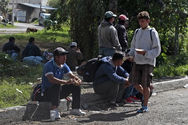 Rescataron a 280 migrantes centroamericanos en Acajete