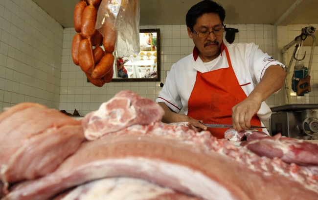 Mexicanos consumen menos carne por bajos salarios