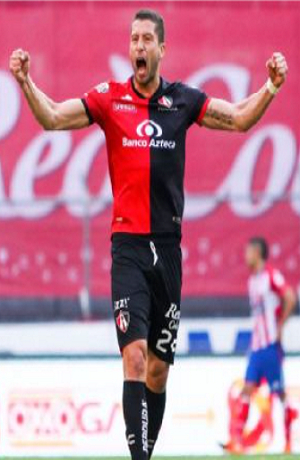 Atlas golea 3-1 al San Luis y respira en la situación del porcentaje