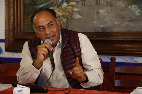 Armenta sirve a la campaña del PAN, acusa vocero de Barbosa