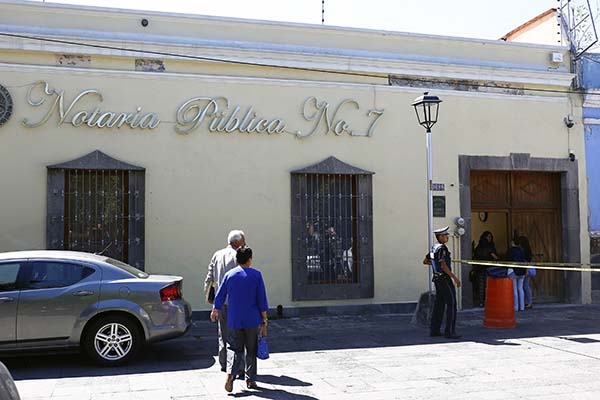 El PT pide terminar con entrega de notarías a discreción