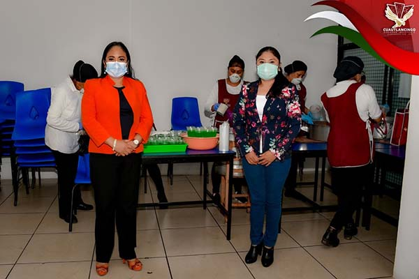 Ayuntamiento de Cuautlancingo  beneficia diariamente a 400 adultos mayores con desayunos calientes para llevar
