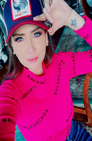 Celia Lora cautiva con post en Instagram