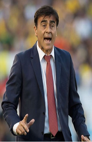 Gustavo Quinteros fue cesado como DT de Xolos de Tijuana