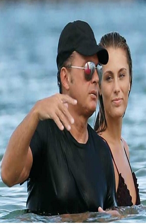 Luis Miguel: Cuando “calienta El Sol” y su novia en Florida