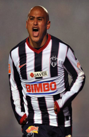 Humberto Chupete Suazo regresa a Monterrey para jugar con Raya2