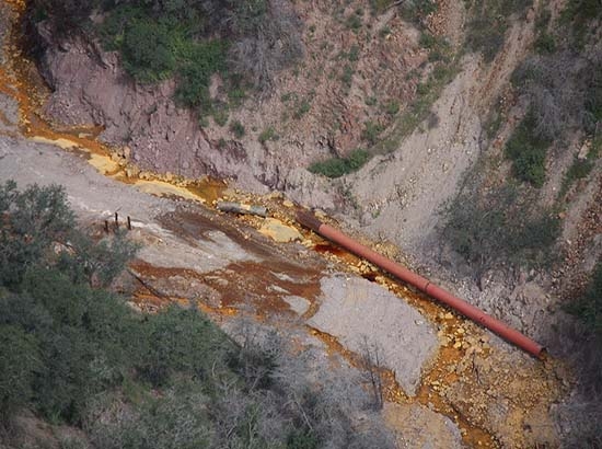 Nuevo derrame tóxico de Buenavista del Cobre llega al río Sonora