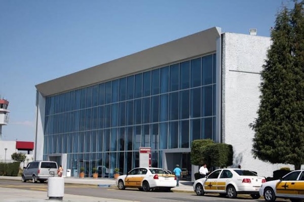 Cayó venezolano con más de 2 mdp en el aeropuerto de Huejotzingo