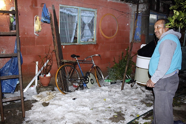 FOTOS: Granizada afecta 100 viviendas y cultivos de Teotlalcingo, Puebla