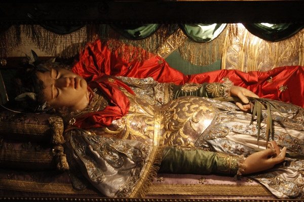 Abren a visitantes las criptas de los obispos de la Catedral de Puebla