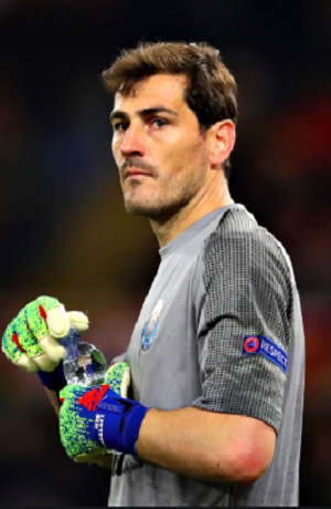 Catean casas de Iker Casillas y Jackson Martínez por fraude fiscal en Portugal