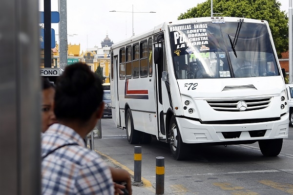 Atracan a pasajeros de la Ruta 72 en San Manuel