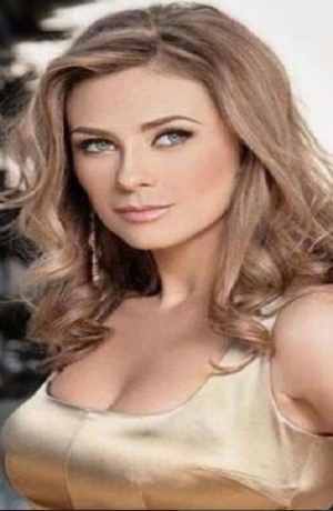 Aracely Arámbula está orgullosa de sus “encantos”