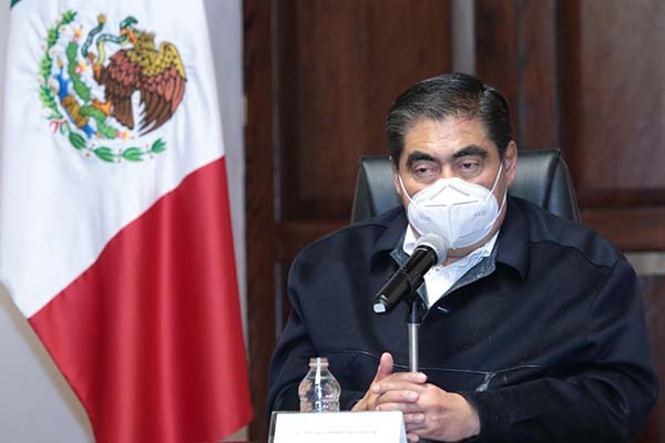 Barbosa llama a gobiernos de la 4T a respaldar a AMLO ante ataques de oposición