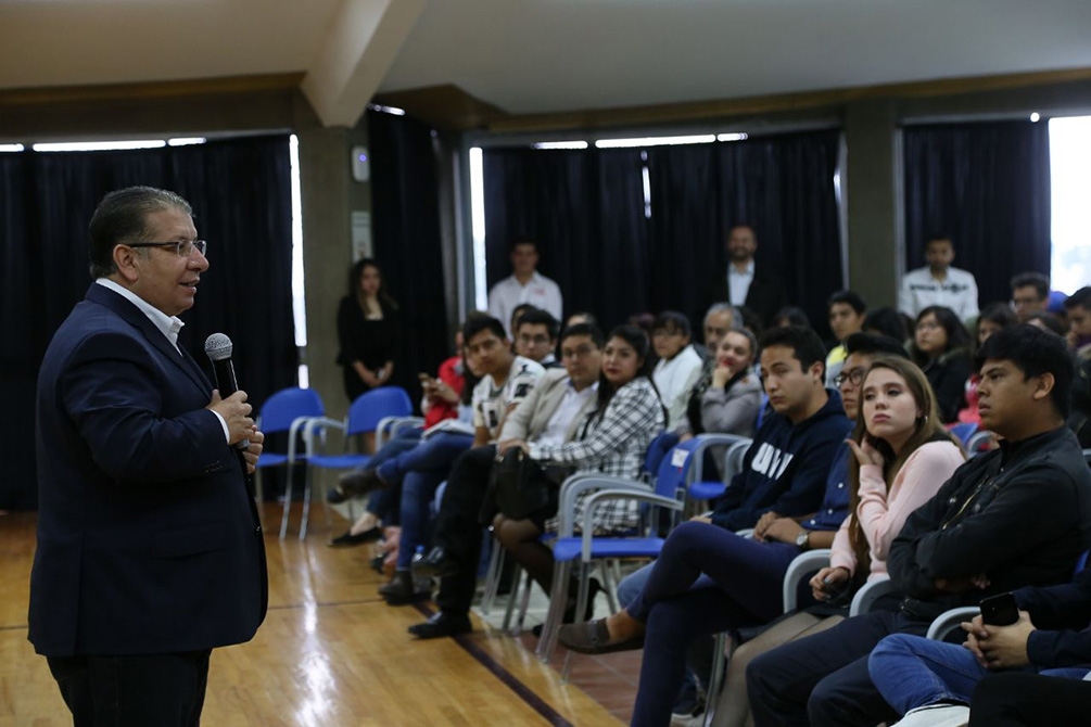 Doger ofrece mejores empleos para los jóvenes