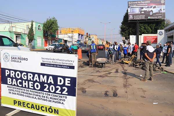 San Pedro Cholula arranca programa de bacheo intensivo
