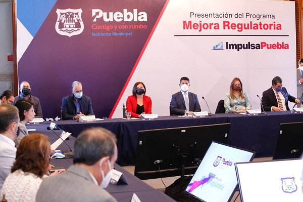 Eduardo Rivera presenta el Programa de Mejora Regulatoria para la capital