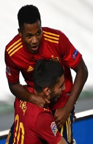 España goléo 4-0 a Ucrania en la Liga de Naciones