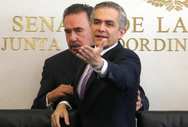 Mancera rechaza debate político con Ebrard por Línea 12