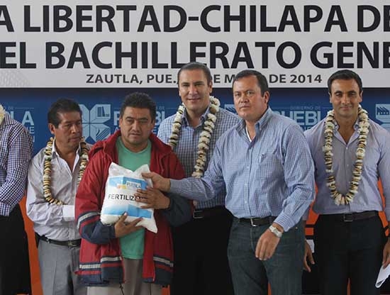Estado y municipios transforman región Nororiental de Puebla: RMV