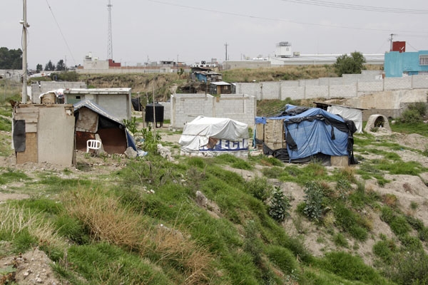 Desalojarían temporalmente a 500 familias en zonas de riesgo