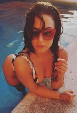 VIDEO: Demi Lovato anunció gira con sexy grabación