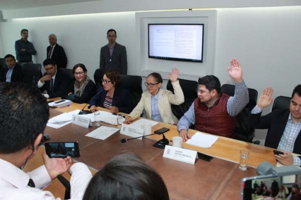 Aprueban en Comisiones reforma a reglas para indulto en Puebla