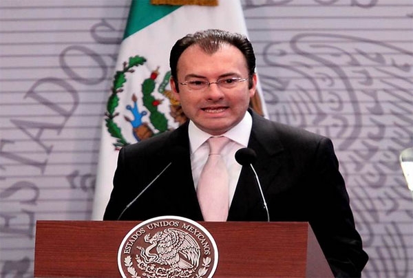 Videgaray anuncia medidas para rescatar a la industria textil