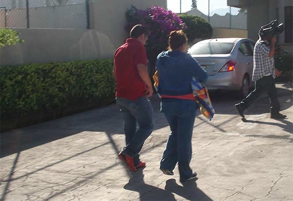 Por negligencia, cortan genitales a recién nacido; IMSS lo niega