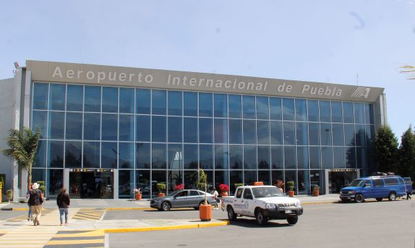 United Airlines suspende vuelo Puebla-Houston por un mes
