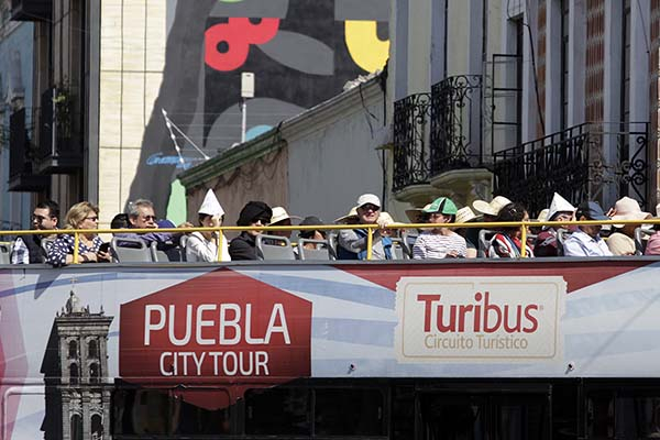 Coronavirus golpea al turismo en Puebla: cancelan reservaciones internacionales