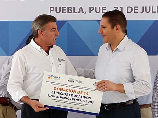 RMV y Gali arrancan programa de mantenimiento a 707 escuelas de Puebla
