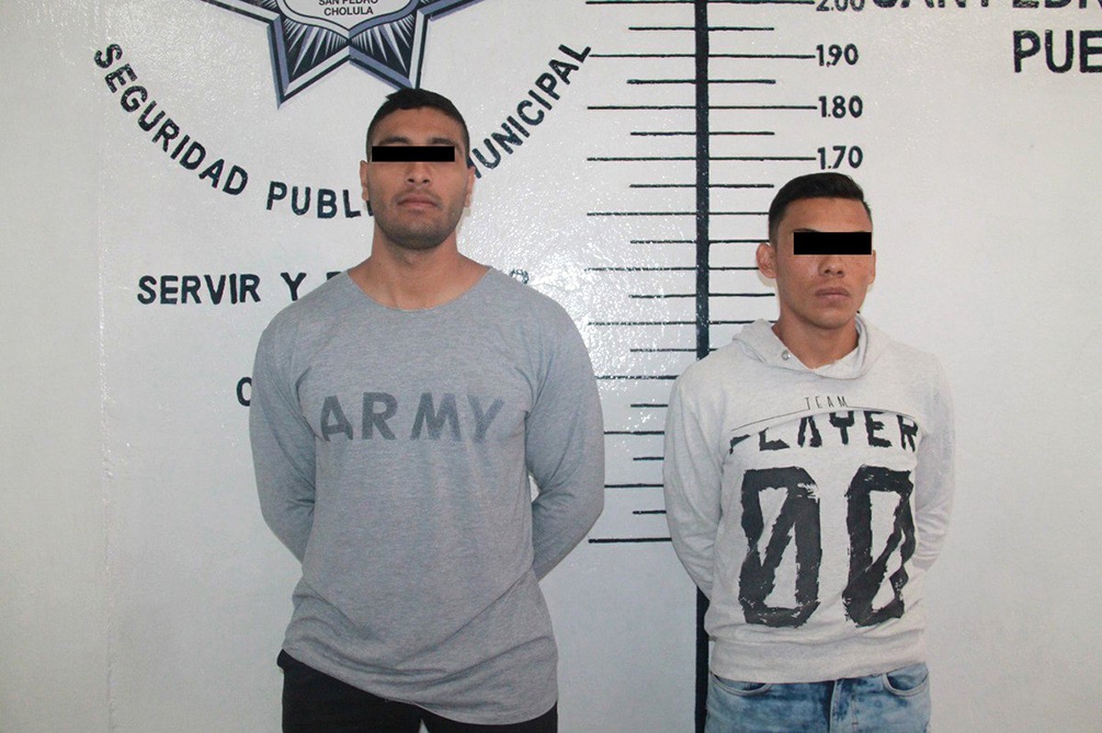 Caen en Cholula dos colombianos boletinados a nivel internacional