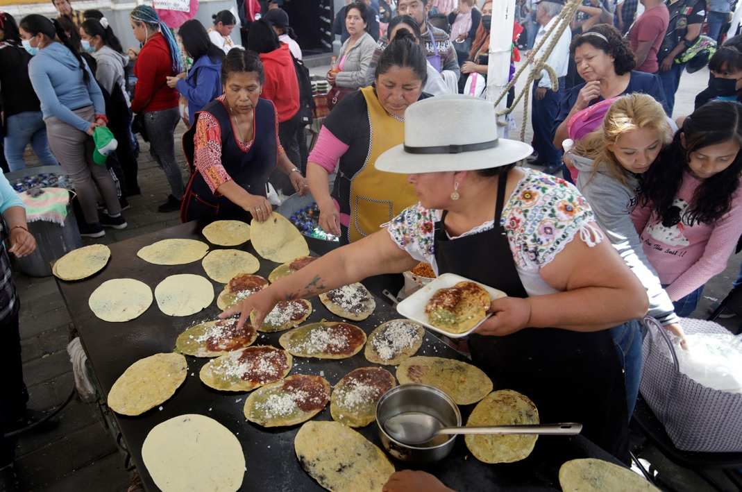 VIDEO: Así se vive la Feria de la Memela en La Resurrección