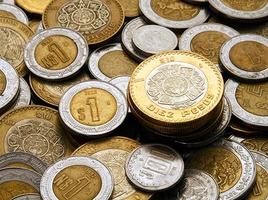 EU y Grecia empujan el dólar a $16.10; listos para reaccionar: Banxico
