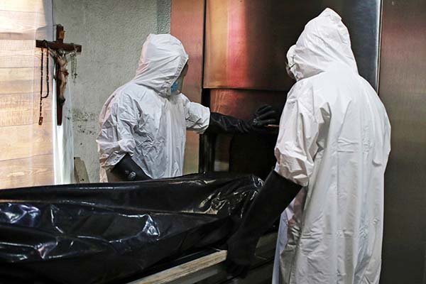 Suman 21 policías fallecidos por COVID-19 en Puebla