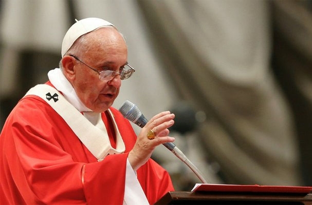 Papa Francisco ruega por el perdón de las víctimas de pederastas