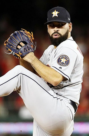 José Urquidy abrirá tercer juego de la serie por Houston ante Tampa Bay
